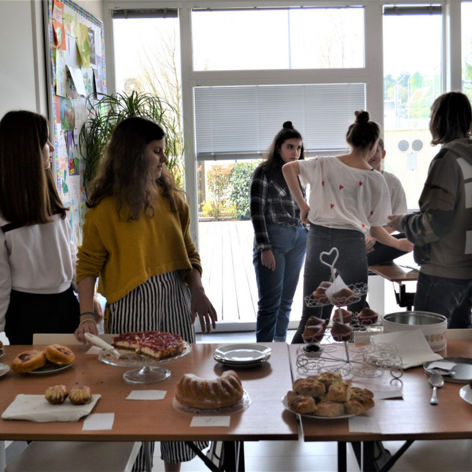 Bake sale of Y9H - Supporting Deťom s rakovinou