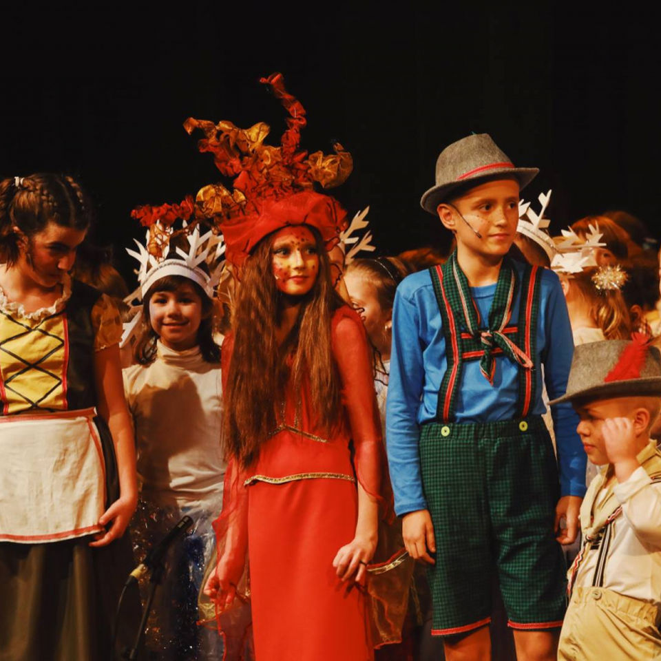 Dragon Days - Primary Christmas Musical