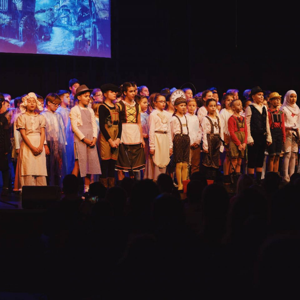 Dragon Days - Primary Christmas Musical