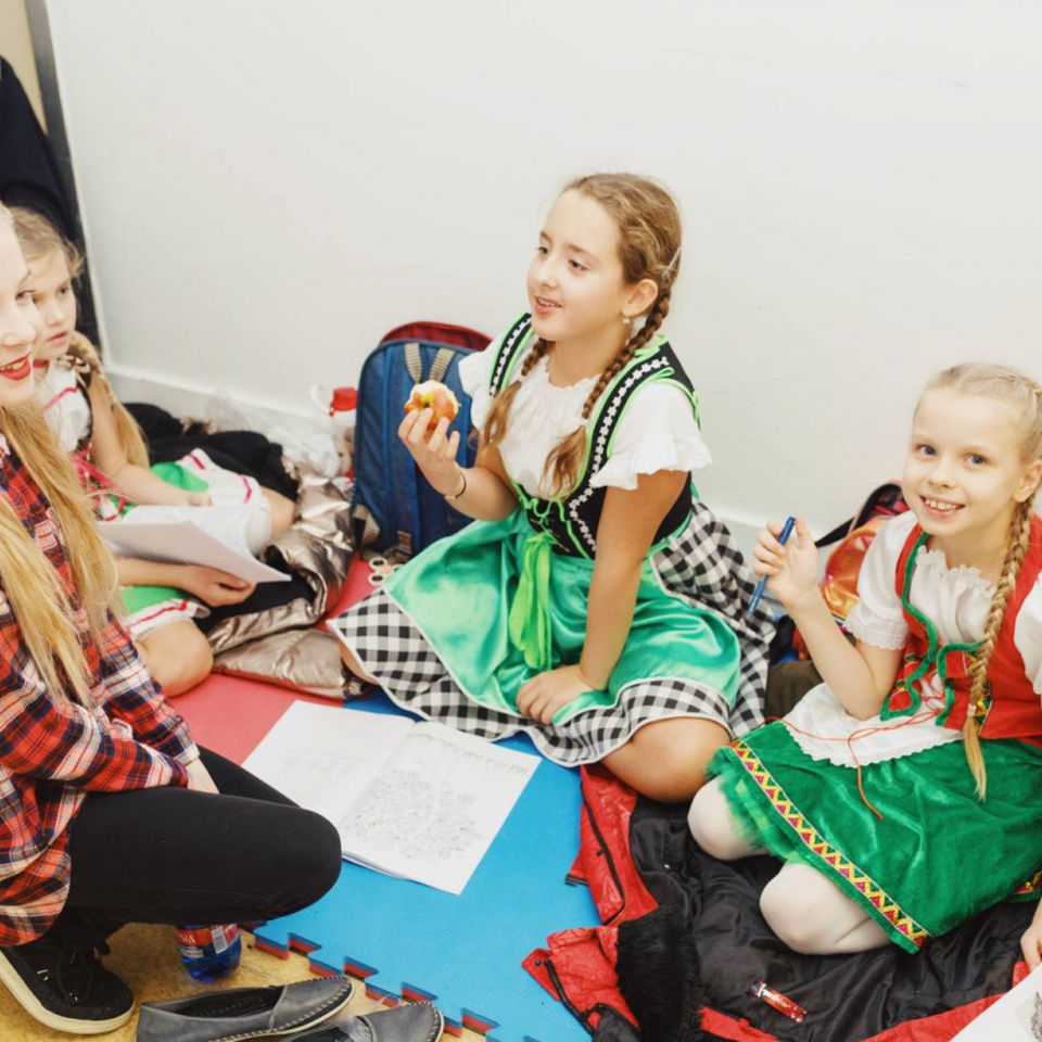 Dragon Days - Primary Christmas Musical