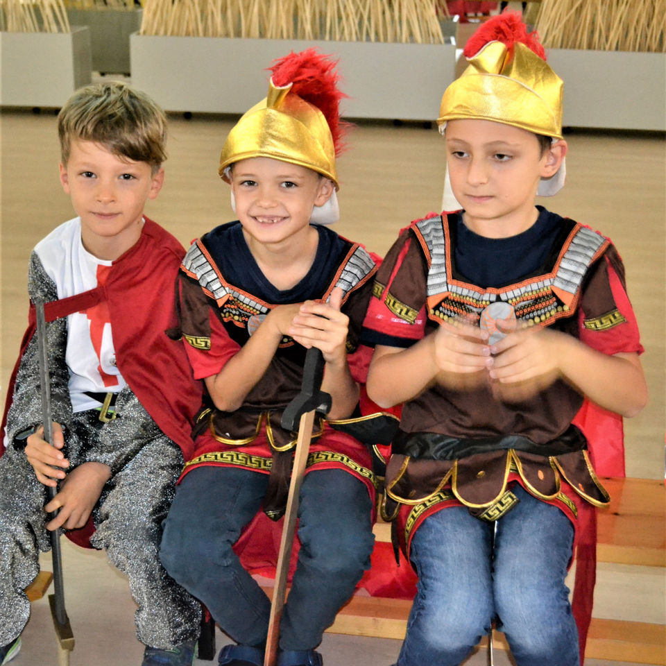 Roman assembly of Mr Jack - Y3C