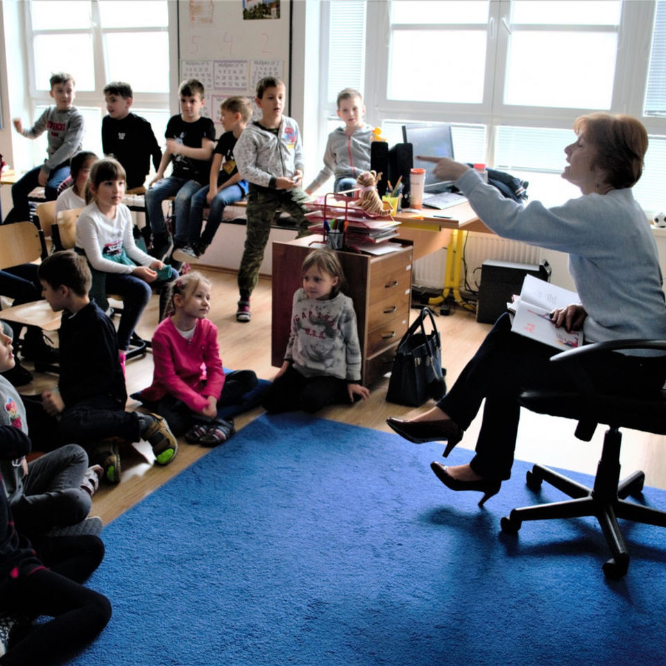 Trio publishing reads to CIS students