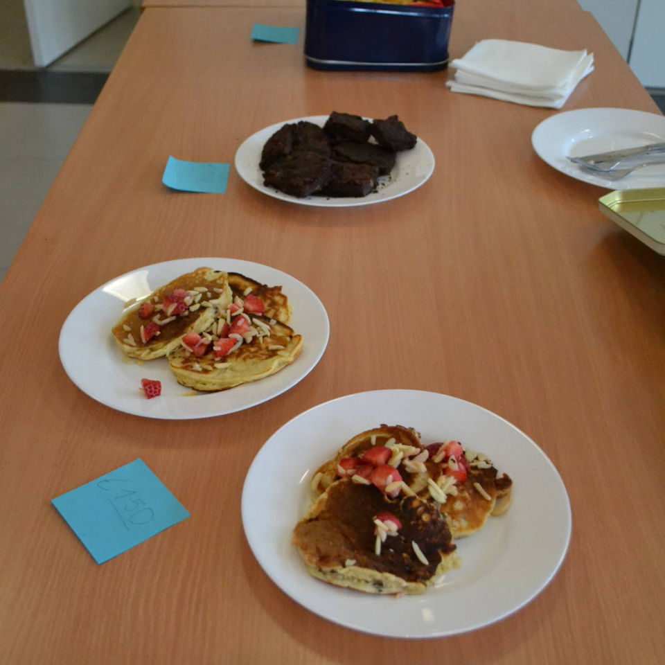 Valentine’s Bake Sale of Y10P students