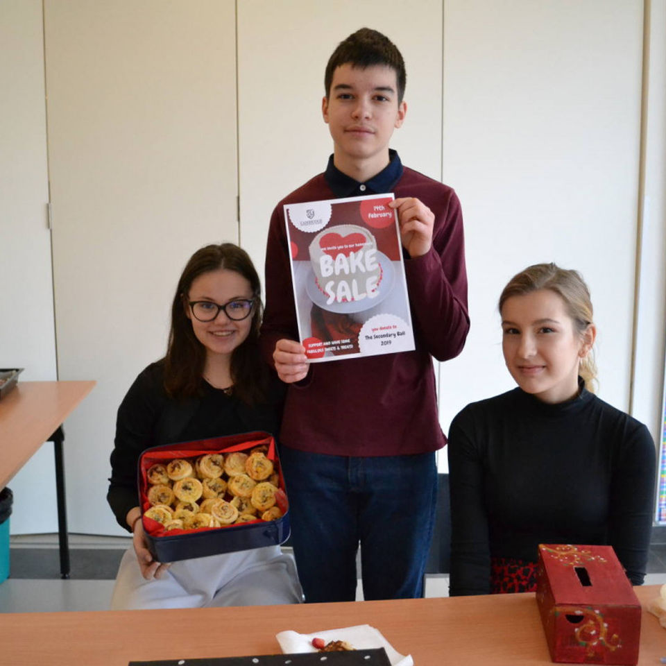 Valentine’s Bake Sale of Y10P students