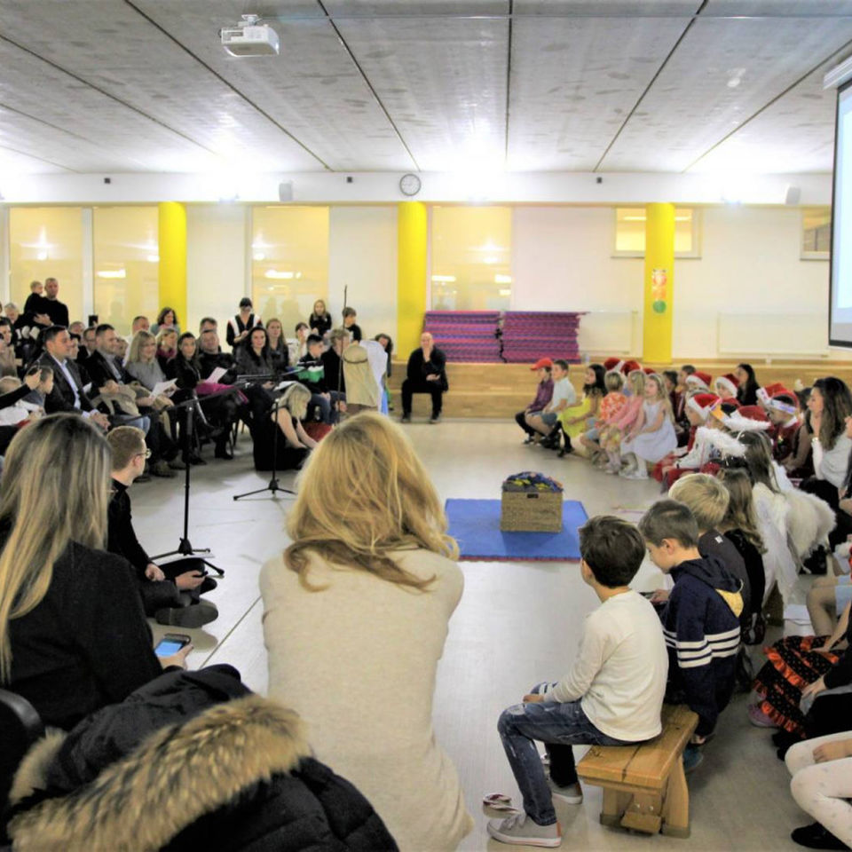 Y2 Christmas Performance