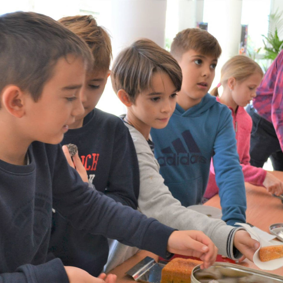 Y5 Bake Sale for Kramare Hospital