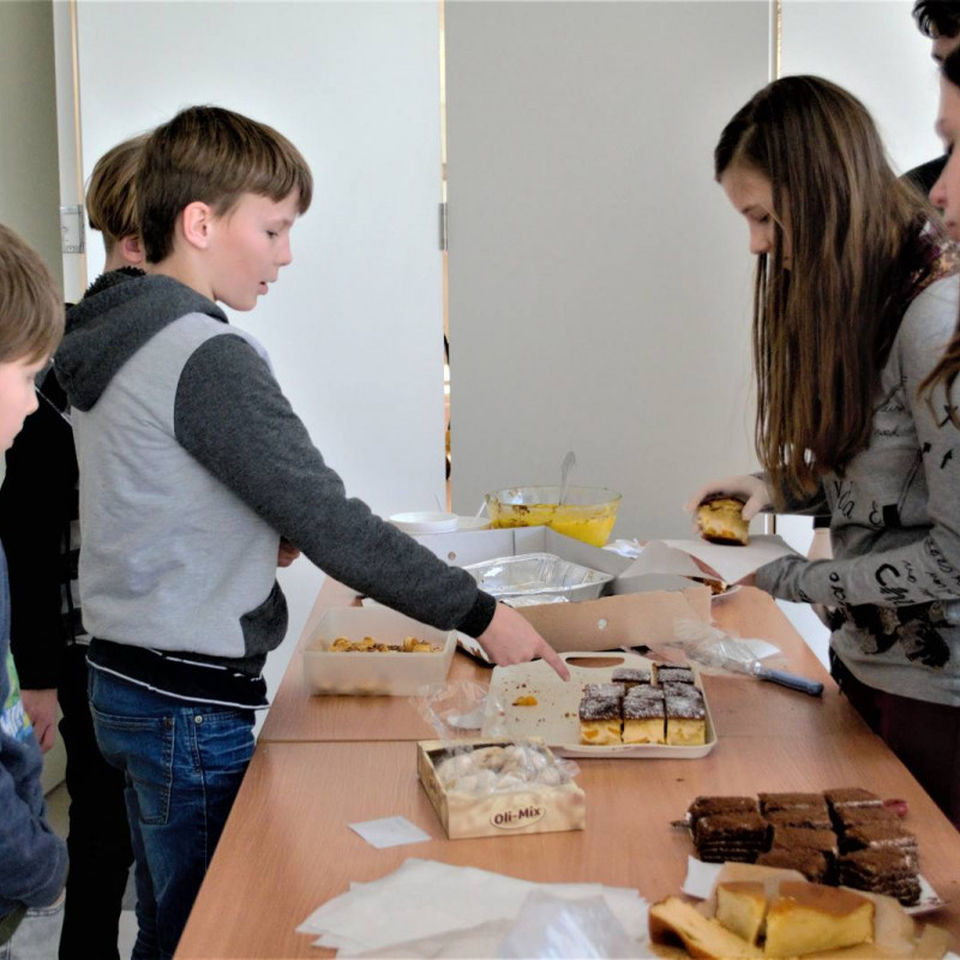 Year 8L Bake sale for Children's Cardiocenter of Bratislava