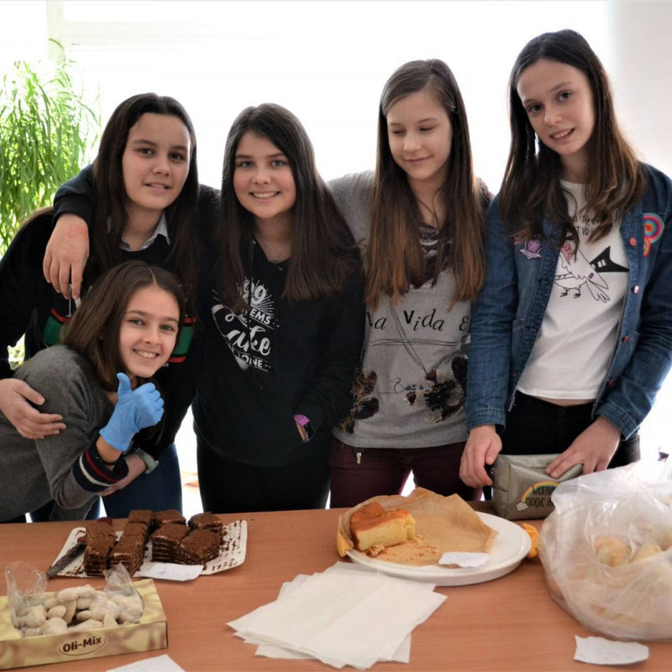 Year 8L Bake sale for Children's Cardiocenter of Bratislava