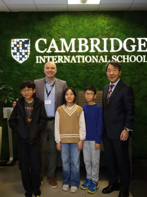 Instagram @cambridgeschool.eu